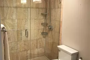 100 Lincoln Rd, Miami Beach, FL 33139 - Photo 15