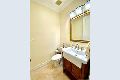 [Address not provided], Hollywood, FL 33019 - Photo 21