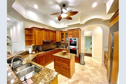 [Address not provided], Hollywood, FL 33019 - Photo 11