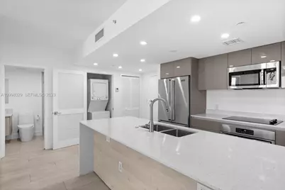 13800 Highland Dr #504, North Miami Beach, FL 33181 - Photo 9