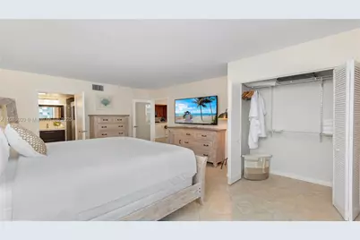 2301 Collins Ave #301, Miami Beach, FL 33139 - Photo 15