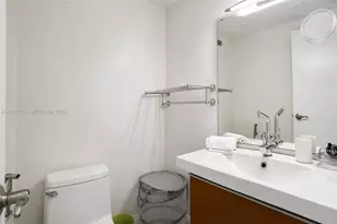 100 Lincoln Rd, Miami Beach, FL 33139 - Photo 9