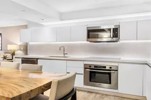 102 24th St, Miami Beach, FL 33139 - Photo 15