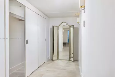 102 24th St #1019, Miami Beach, FL 33139 - Photo 21