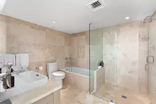 102 24th St, Miami Beach, FL 33139 - Photo 13