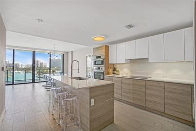 10201 E Bay Harbour #601, Bay Harbor Islands, FL 33154 - Photo 15