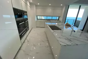 18555 Collins Ave, Sunny Isles Beach, FL 33160 - Photo 15