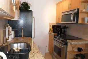 100 Lincoln Rd, Miami Beach, FL 33139 - Photo 3