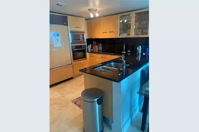 6801 Collins Ave #1102 (door 1111), Miami Beach, FL 33141 - Photo 3