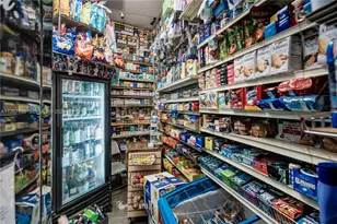 1750 N Bayshore Dr, Miami, FL 33132 - Photo 47