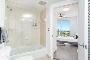 1750 N Bayshore Dr, Miami, FL 33132 - Photo 23