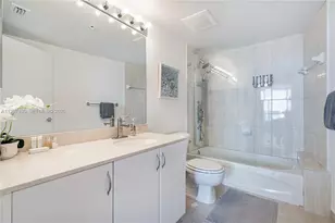 1750 N Bayshore Dr, Miami, FL 33132 - Photo 25