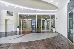 1750 N Bayshore Dr, Miami, FL 33132 - Photo 43