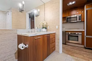50 Biscayne Blvd, Miami, FL 33132 - Photo 17
