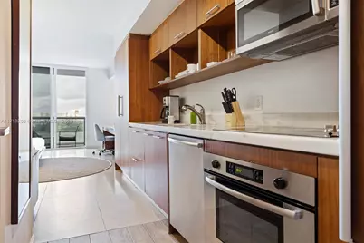 50 Biscayne Blvd #605, Miami, FL 33132 - Photo 13
