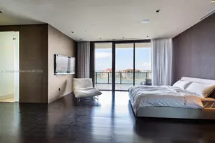 800 South Pointe Dr, Miami Beach, FL 33139 - Photo 15