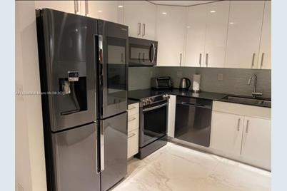 2301 Collins Ave #1503, Miami Beach, FL 33139 - Photo 3