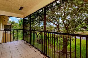 3041 N Oakland Forest Dr, Oakland Park, FL 33309 - Photo 25