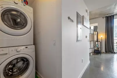 151 SE 1st St #809, Miami, FL 33131 - Photo 19