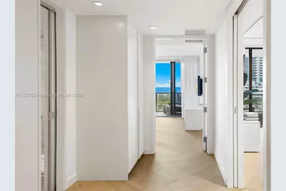 2201 Collins Ave #804, Miami Beach, FL 33139 - Photo 33