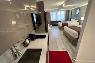 19201 Collins Ave, Sunny Isles Beach, FL 33160 - Photo 3