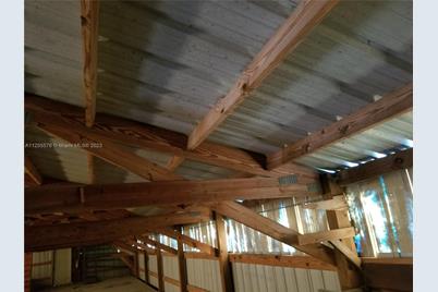 10660 Summerland Dr, , FL 33037 - Photo 9