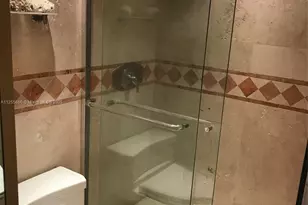 100 Lincoln Rd, Miami Beach, FL 33139 - Photo 25