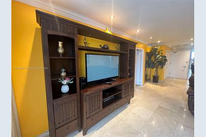 5161 Collins Ave #1711, Miami Beach, FL 33140 - Photo 7