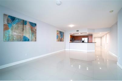 15051 Royal Oaks Ln #1203, North Miami, FL 33181 - Photo 17