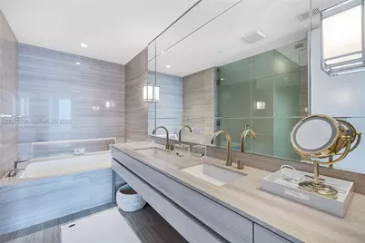 18975 E Collins Ave #3802, Sunny Isles Beach, FL 33160 - Photo 23