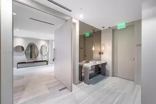 18975 E Collins Ave, Sunny Isles Beach, FL 33160 - Photo 5