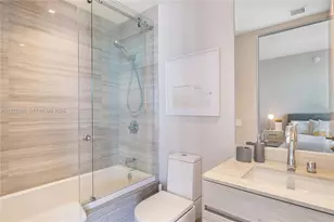 18975 E Collins Ave, Sunny Isles Beach, FL 33160 - Photo 23