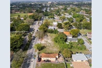 1765 NW 62nd St, Miami, FL 33147 - Photo 7