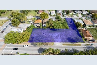 1765 NW 62nd St, Miami, FL 33147 - Photo 3