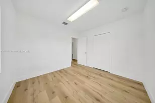 782 E 37th St, Hialeah, FL 33013 - Photo 15