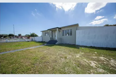 782 E 37th St, Hialeah, FL 33013 - Photo 21