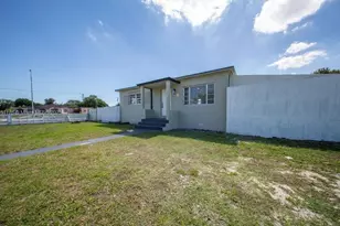 782 E 37th St, Hialeah, FL 33013 - Photo 21