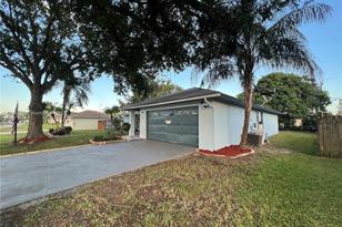 1921 SW Hickock Terrace, Port Saint Lucie, FL 34953 - Photo 55