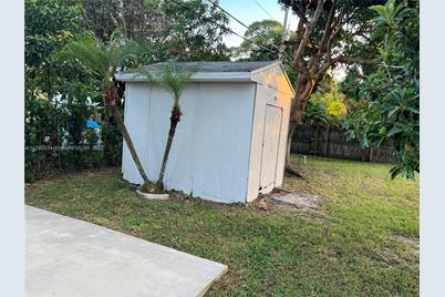 1921 SW Hickock Ter, Port Saint Lucie, FL 34953 - Photo 57