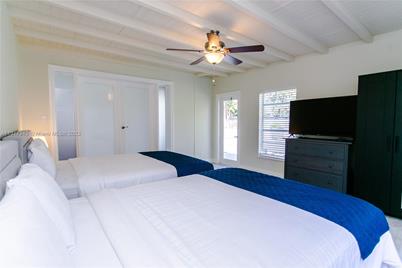 951 Washington St, Hollywood, FL 33019 - Photo 25