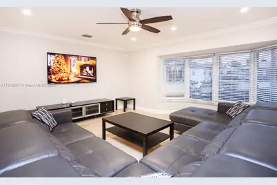 833 Washington St, Hollywood, FL 33019 - Photo 31