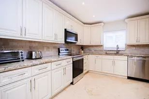 833 Washington St, Hollywood, FL 33019 - Photo 17