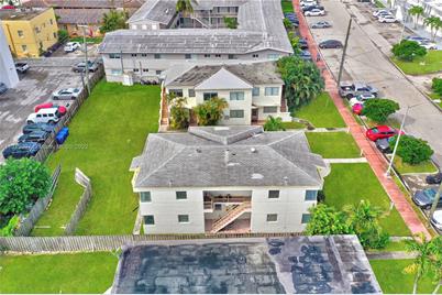 1910 and 1920 Biarritz Dr, Miami Beach, FL 33141 - Photo 31