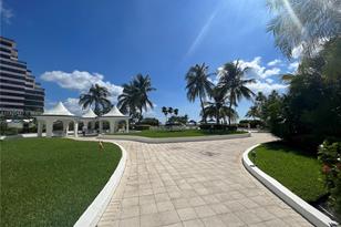 5151 Collins Ave, Miami Beach, FL 33140 - Photo 35