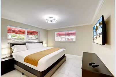 1020 N 13th Ter, Hollywood, FL 33019 - Photo 21