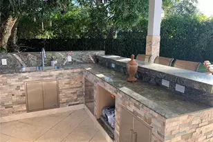 7625 SW 75th Ave, Miami, FL 33143 - Photo 17