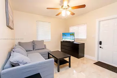 809 S 17th Ave, Hollywood, FL 33020 - Photo 15