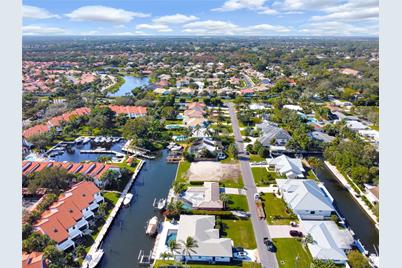 2400 Edward Rd, Palm Beach Gardens, FL 33410 - Photo 7
