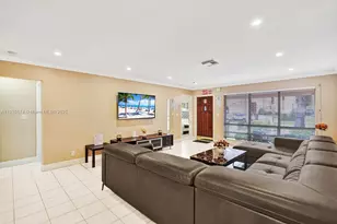 947 Washington St, Hollywood, FL 33019 - Photo 11