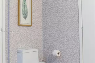 1300 Brickell Bay Dr, Miami, FL 33131 - Photo 15